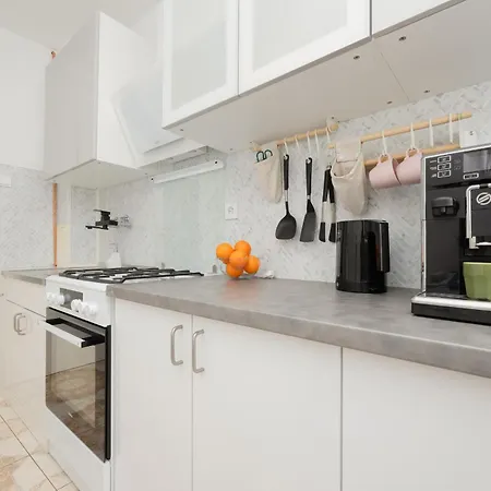 Unique Apartment In Gdynia By Noclegi Renters Exterior photo