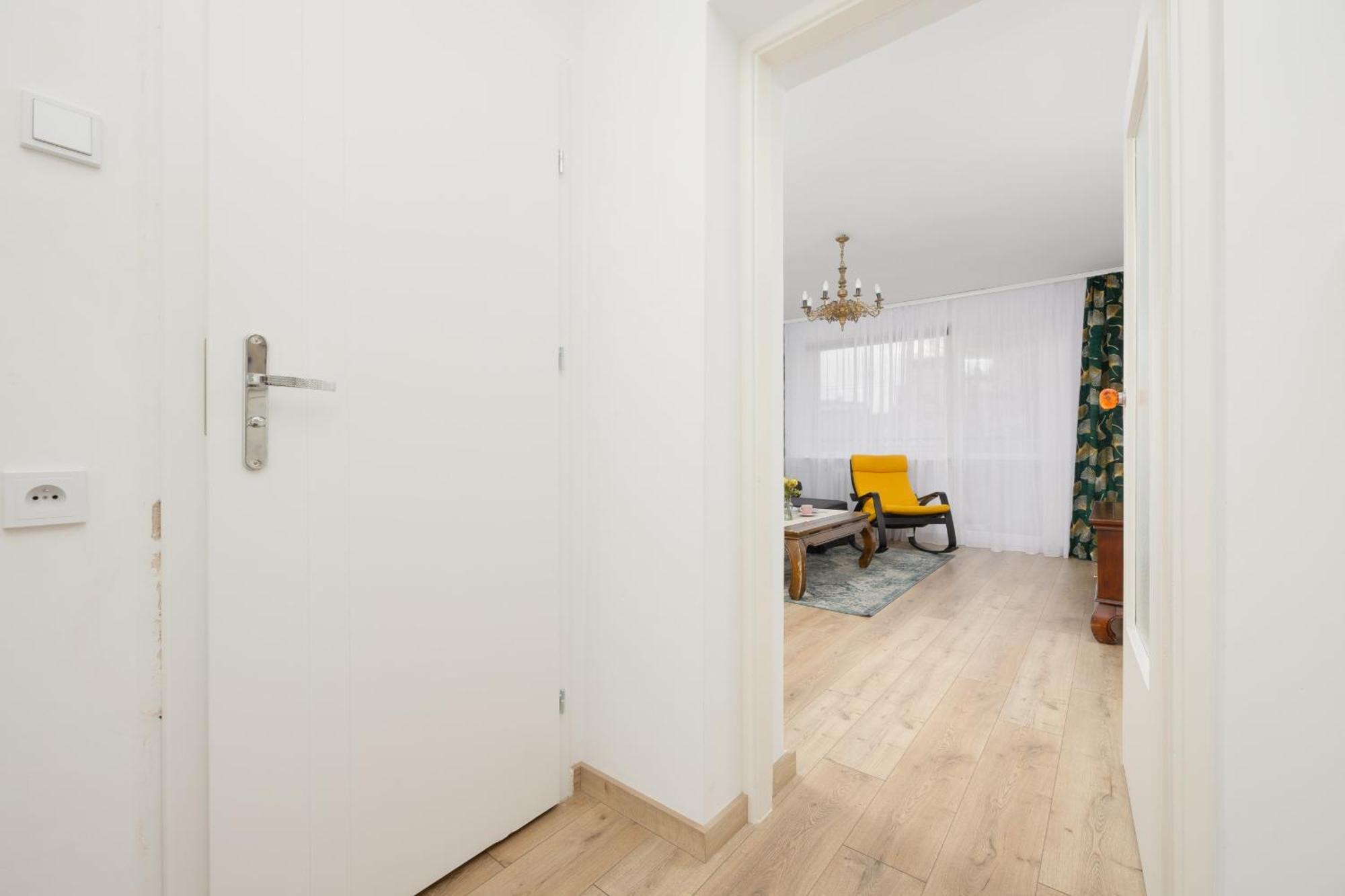 Unique In By Renters