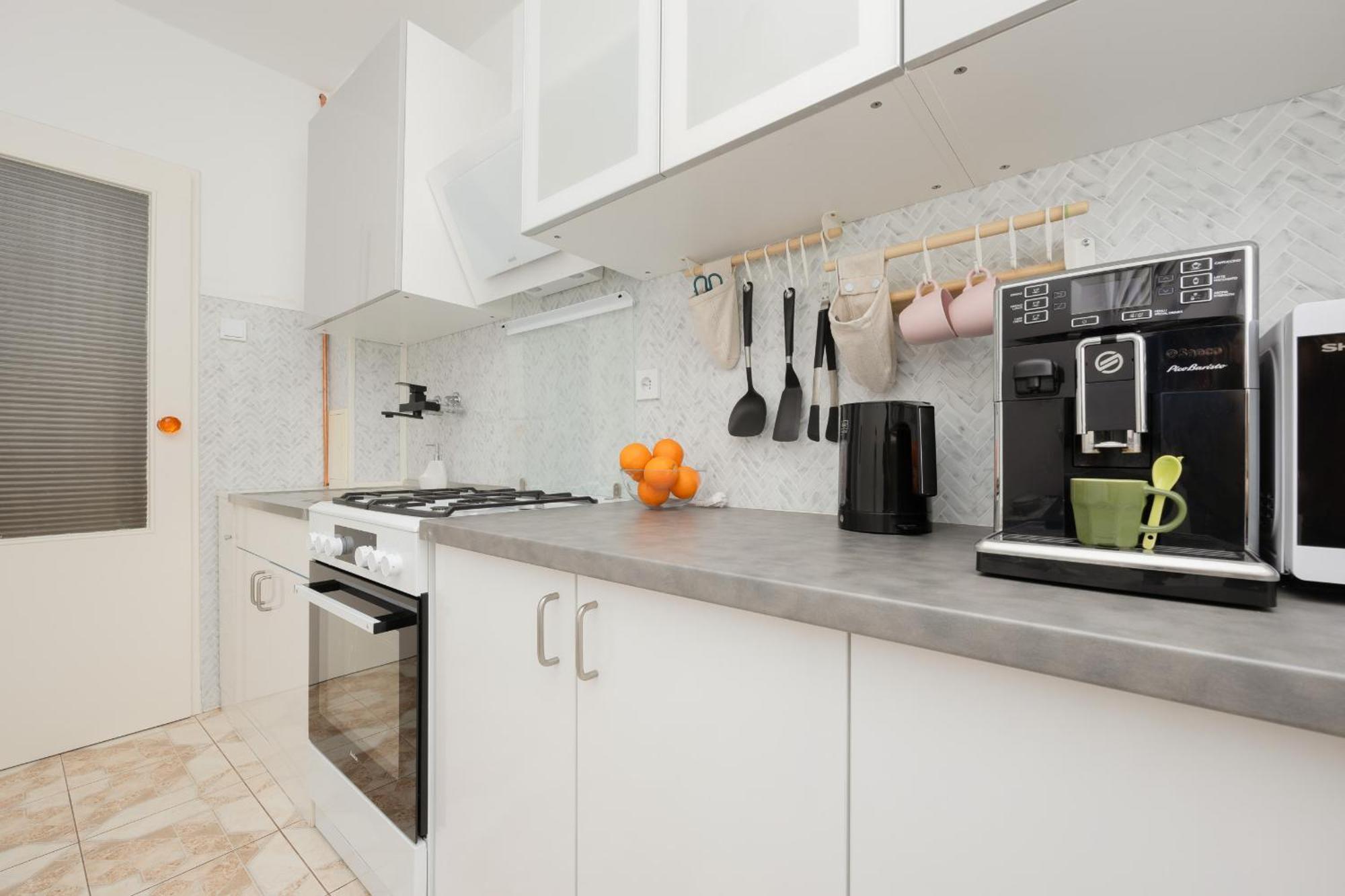 Unique In By Renters Apartment *
